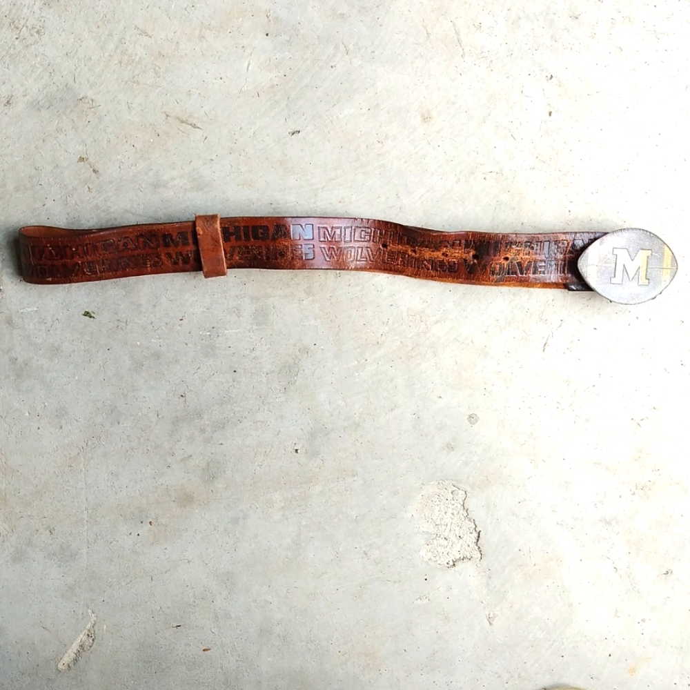 Men's Michigan Wolverine Genuine Leather Belt w Leather Belt Loop